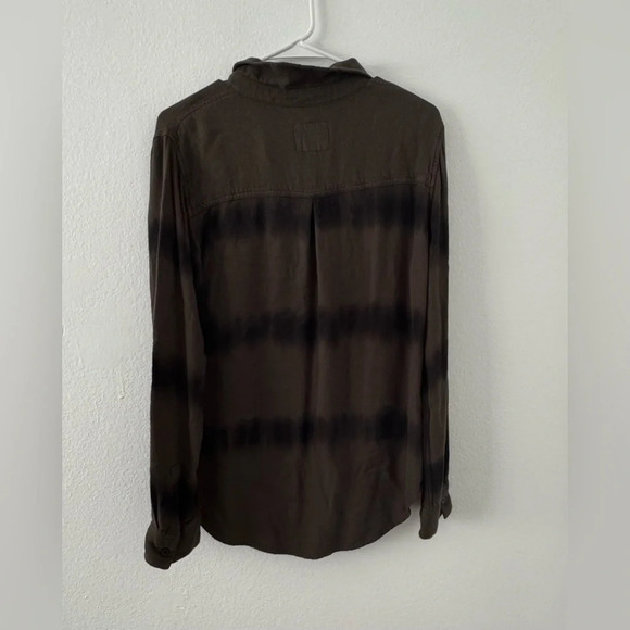 Rails Hunter Tie Dye Herringbone Button Up Shirt Olive Green Black Waves Medium - Picture 3 of 10